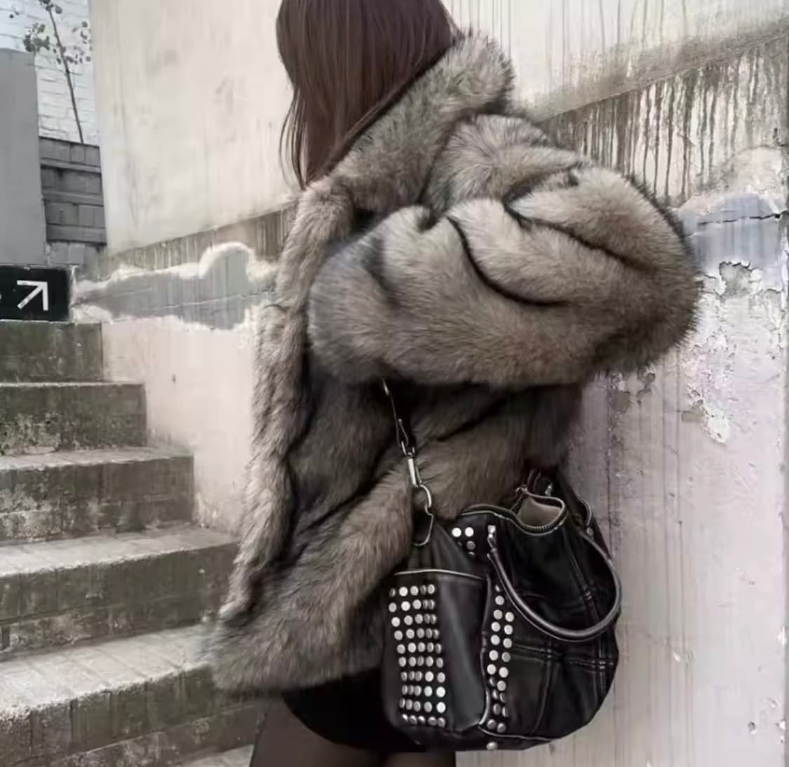 Gothic Studded Duffel Bag 상품이미지1
