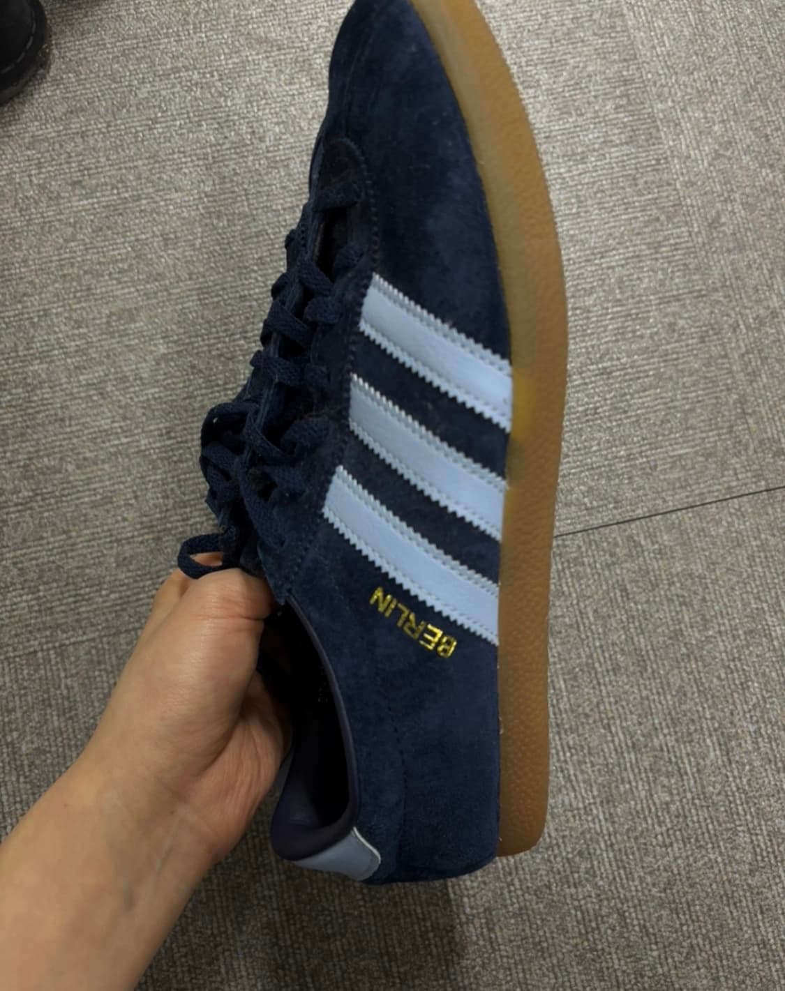 아디다스 베를린 네이비펜톤 250 상품이미지8