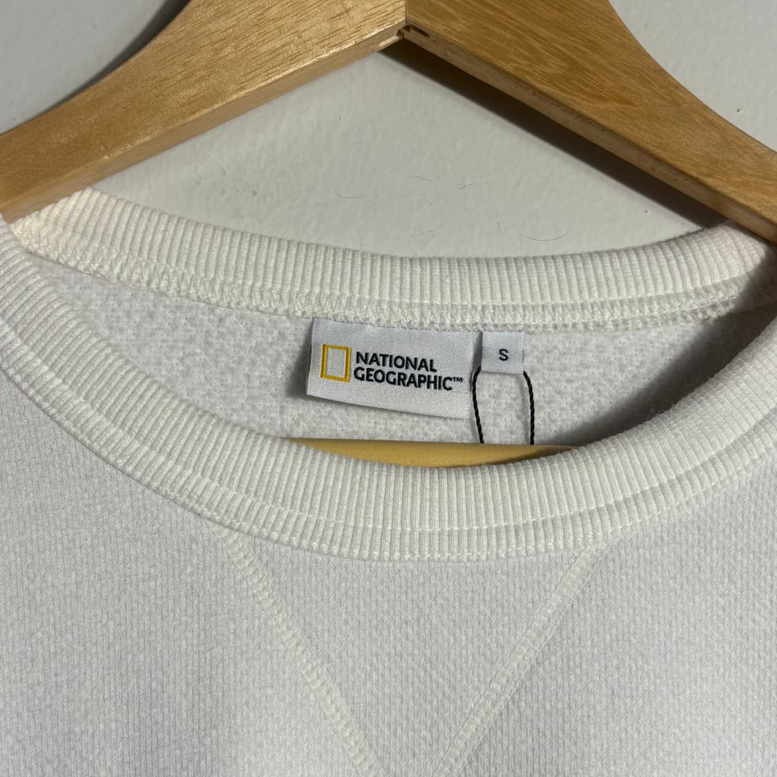내셔널지오그래픽 로고 맨투맨 스웨트셔츠 (무료배송) 상품이미지3