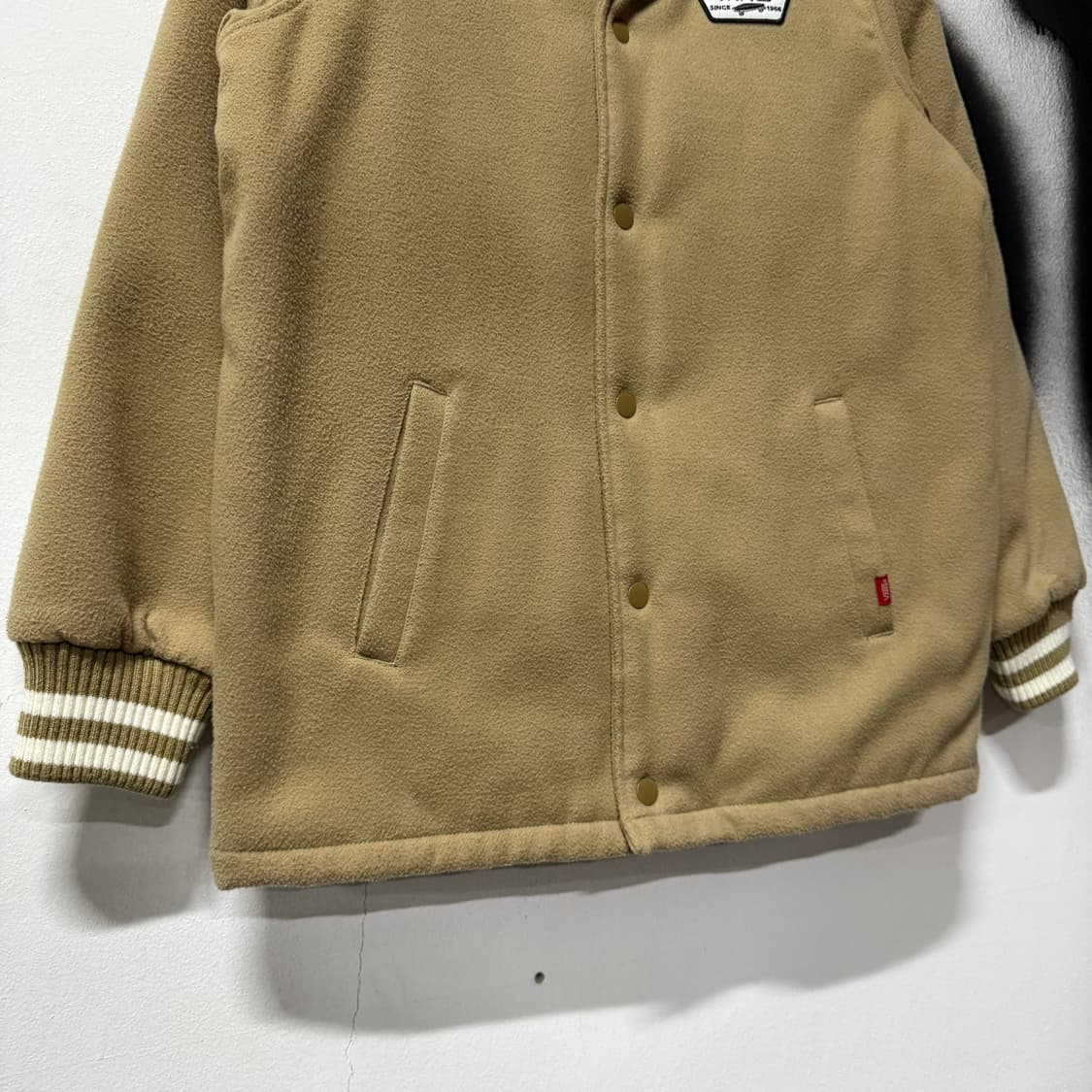 반스 안감 퀼팅 패치 디테일 덱 자켓 상품이미지3