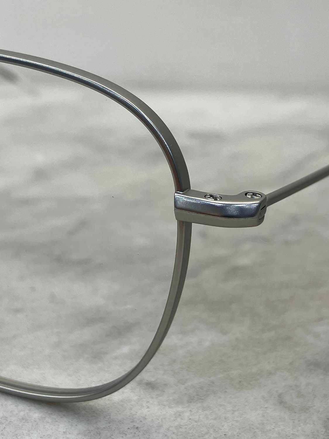 경성 京城 티타늄 올 실버 소프트 스퀘어 메탈테 안경 상품이미지8