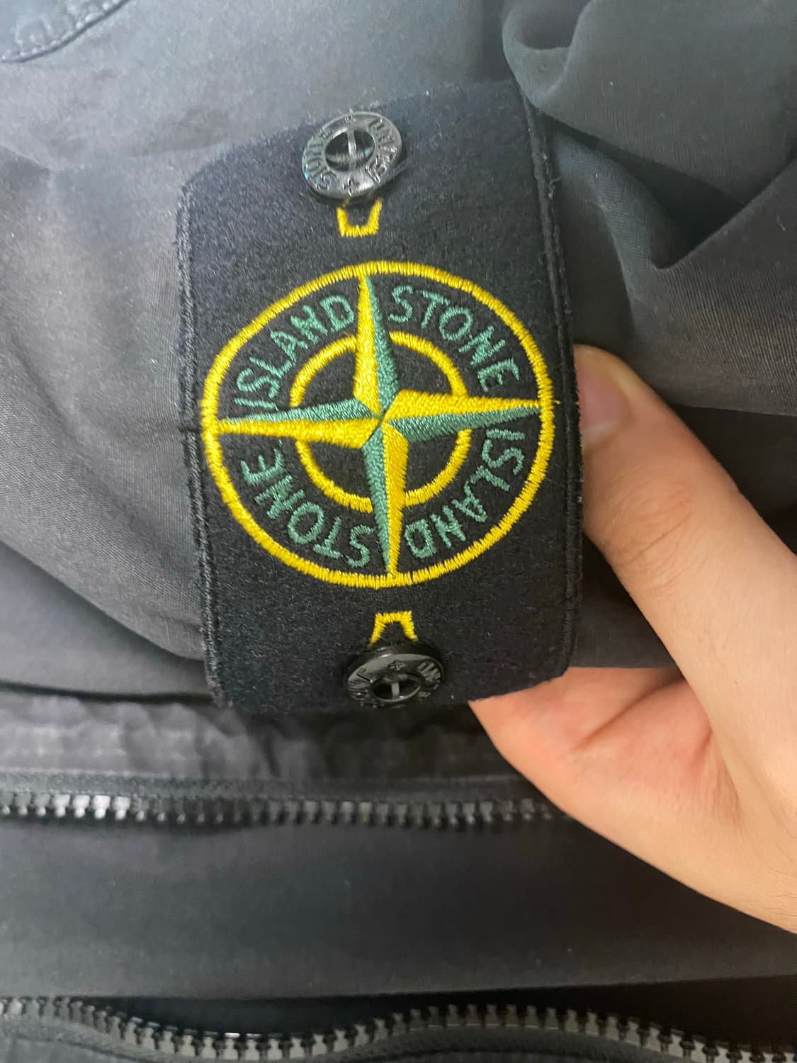 21fw 스톤아일랜드 오버셔츠 상품이미지2