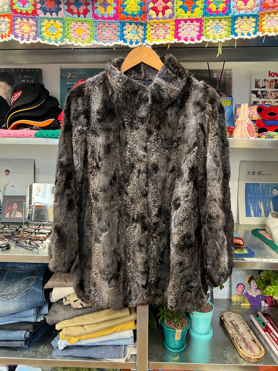 macaw Mink Pattern Faux Fur Jacket 상품이미지1