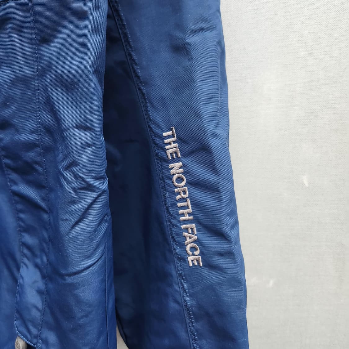 노스페이스 로고 후드 스트링 바람막이 100(XL) 상품이미지3