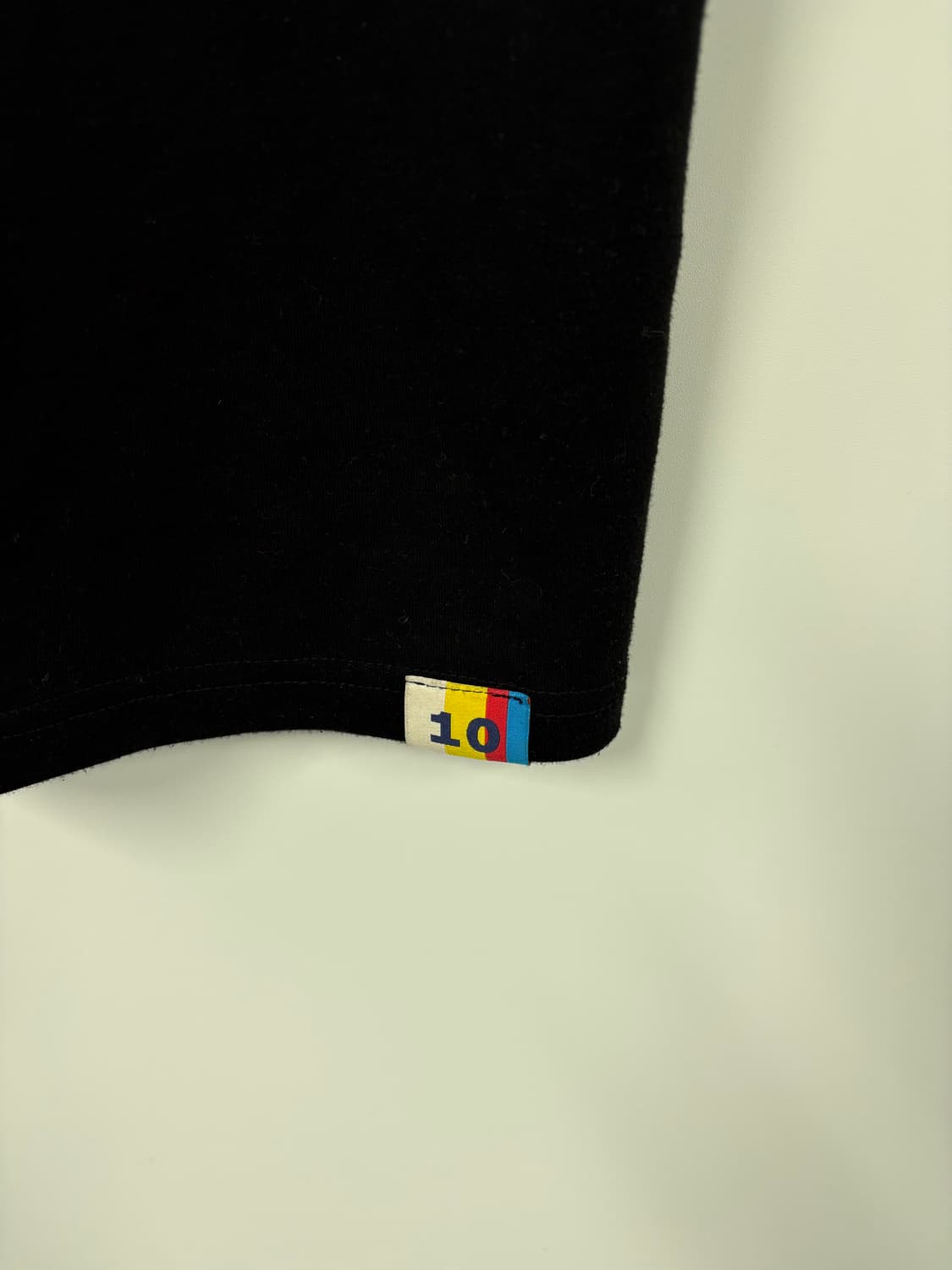 아이앱스튜디오 10주년 블랙 반팔 티셔츠 상품이미지6