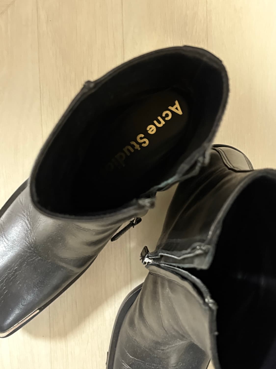 아크네스튜디오 스퀘어토 앵클 부츠 36 / 240 상품이미지3