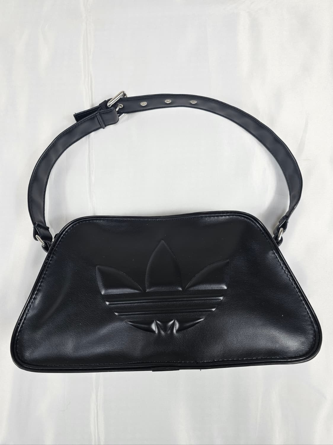 아디다스트레포일숄더백 상품이미지6