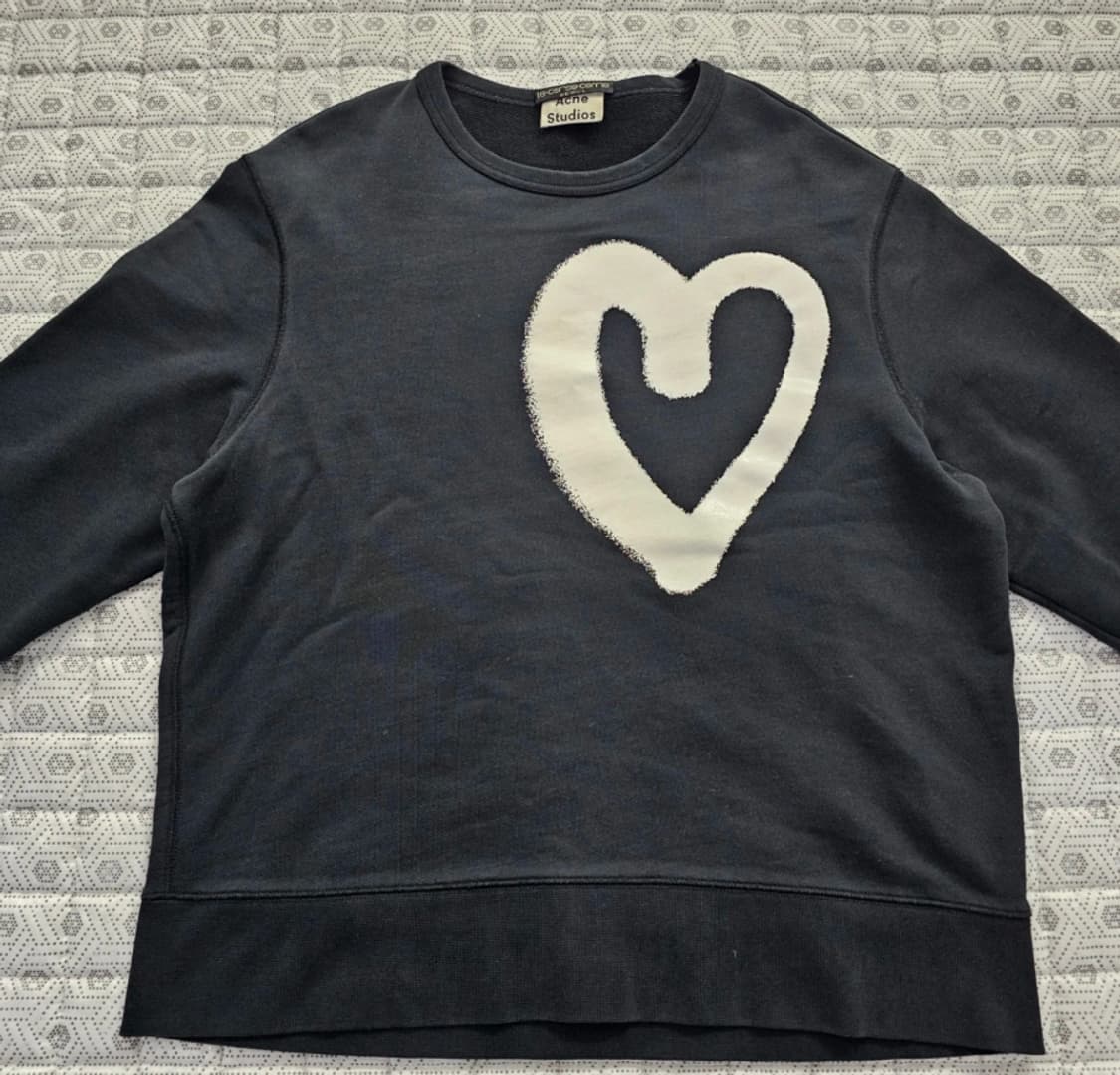 아크네 스튜디오 캠퍼스 하트 맨투맨 95 상품이미지3