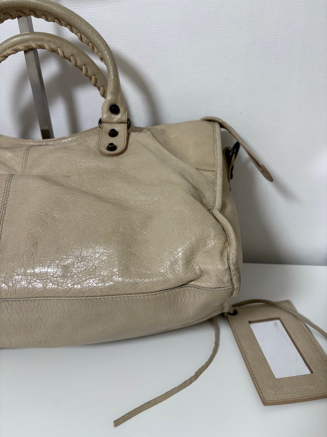 발렌시아가 자이언트 모터백 베이지 상품이미지8