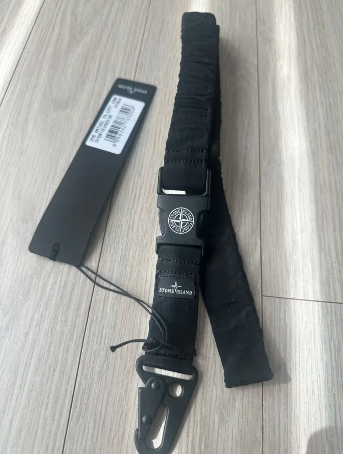 스톤 아일랜드 메탈 키홀더 상품이미지2