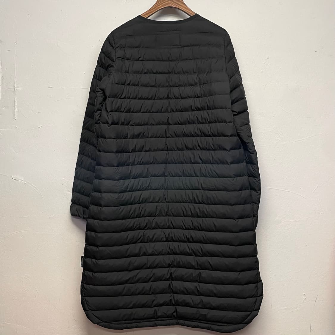 트레디셔널 웨더웨어 아클리 롱 다운 경량 패딩   상품이미지6