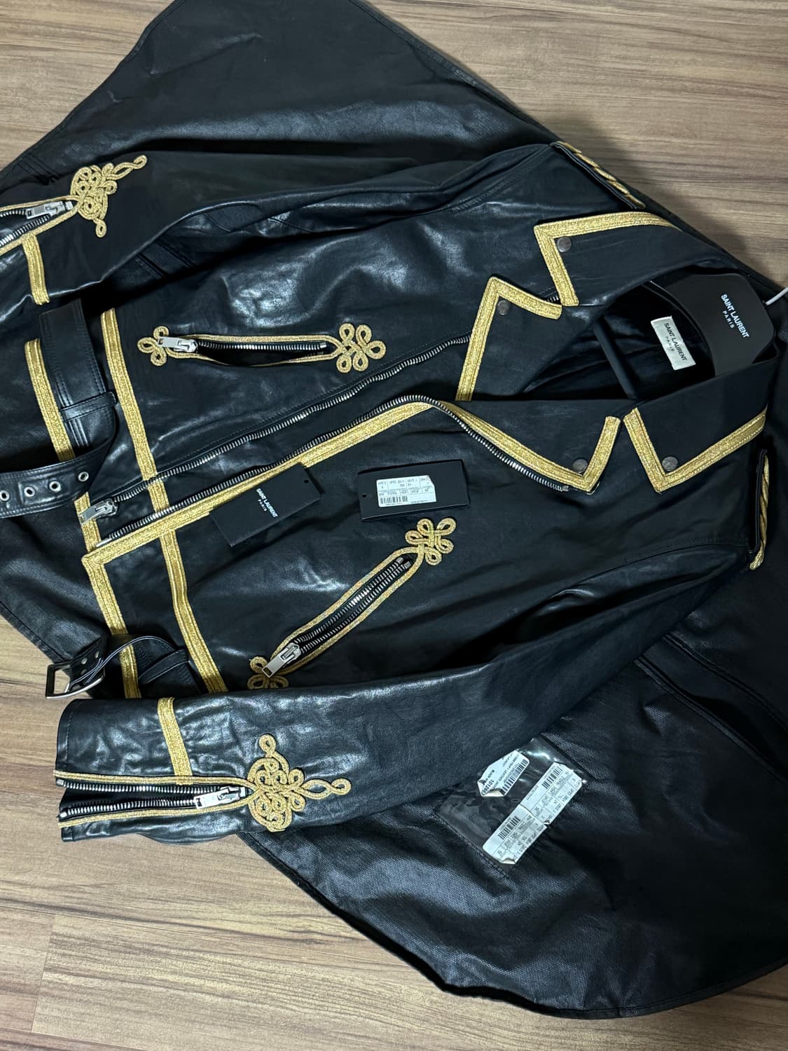 생로랑 레더자켓 카티 착용 상품이미지8