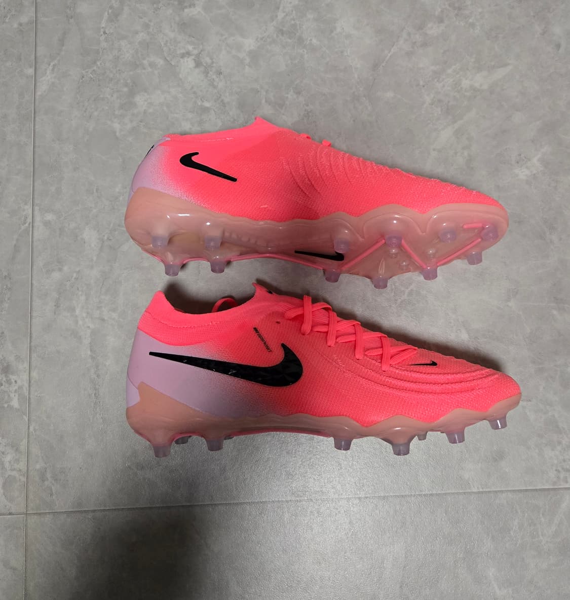 나이키 팬텀 GX II 엘리트 AG-PRO 축구화 FJ2554600 상품이미지4