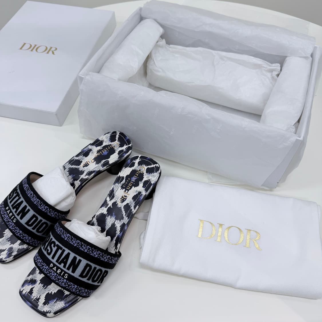 [미사용/235] 디올 디웨이 오블리크 뮬 샌들 힐 슬리퍼 파스텔 퍼플 상품이미지9