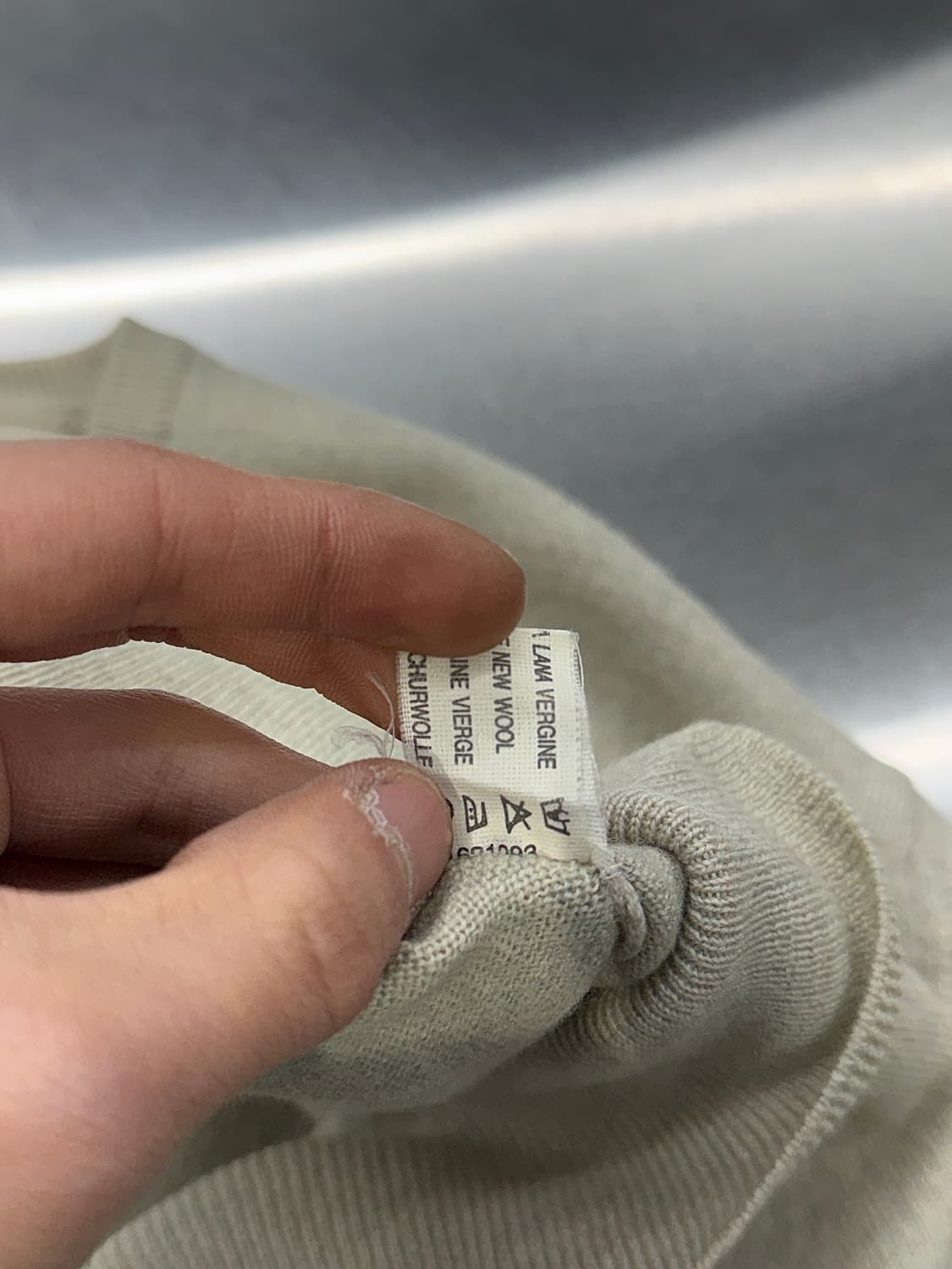 발렌티노 베이지 클래식 브이넥 니트 스웨터 상품이미지9