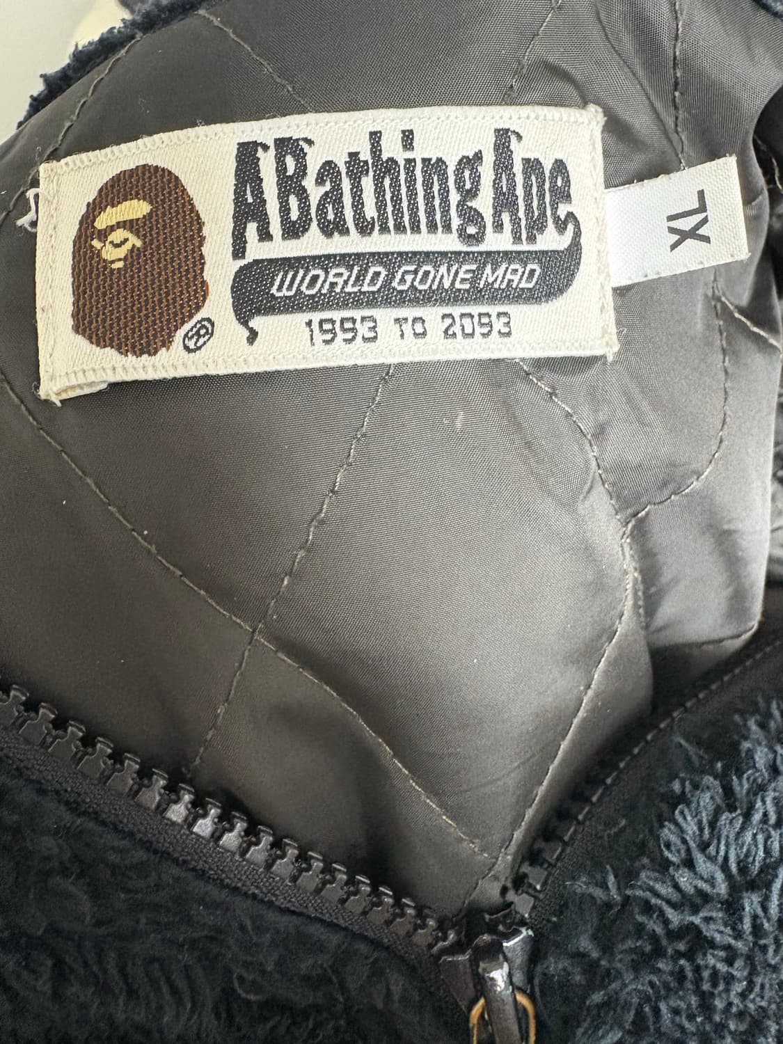 [XL] 베이프 샤크후드집업 블랙카모 보아 후리스 판매합니다. 상품이미지4