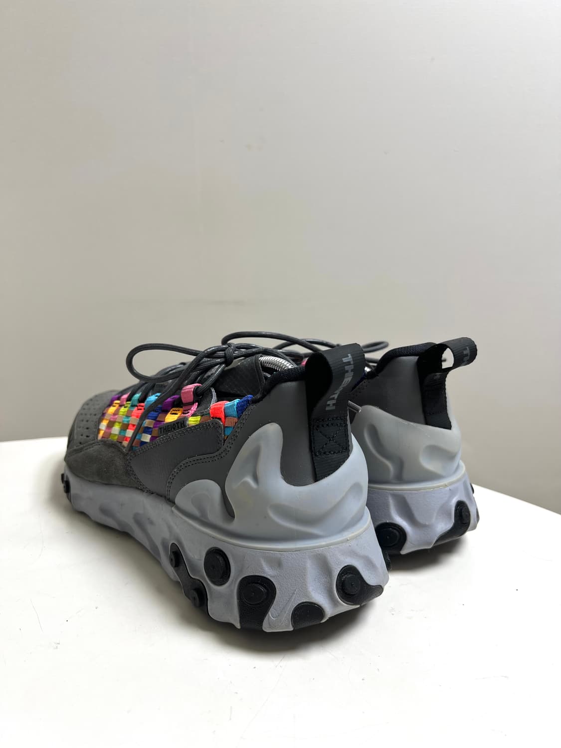 [275] 나이키 리액트 세르투 소프넷 그레이 멀티컬러 상품이미지5