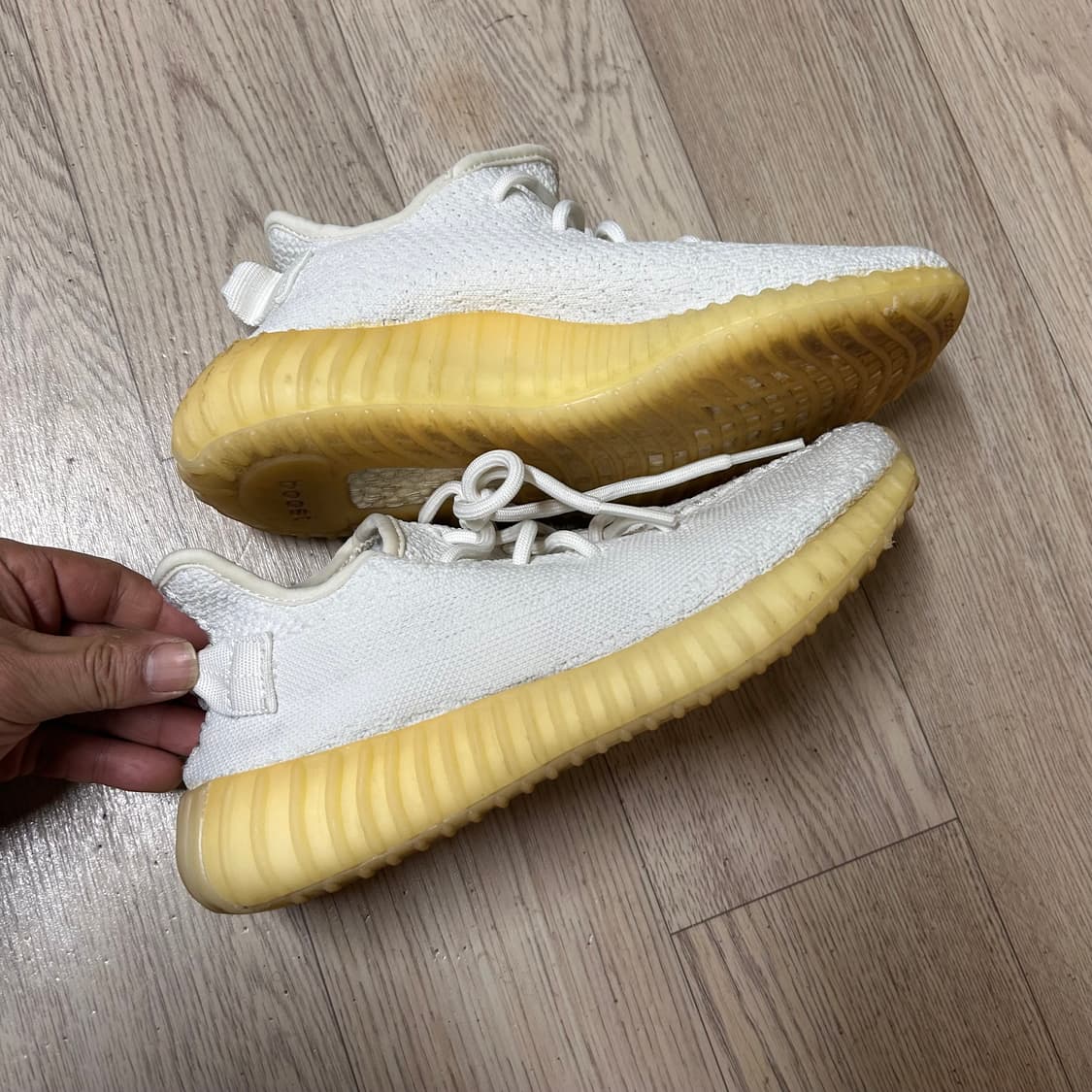 아디다스 이지부스트 트리플화이트 235 상품이미지4