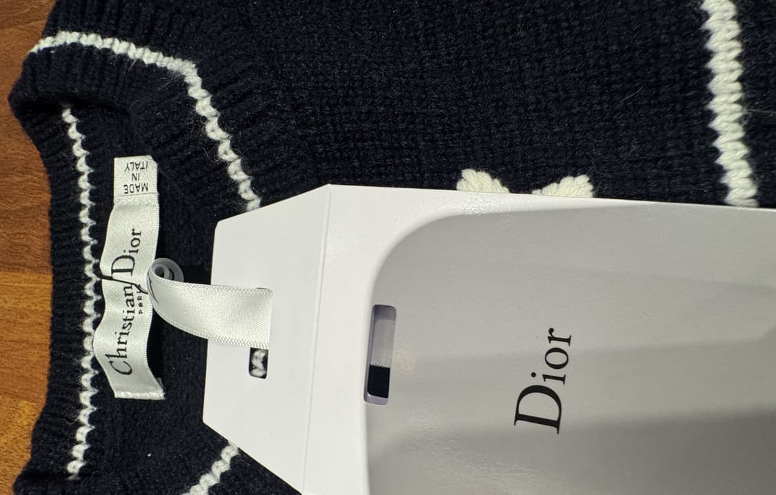 [디;올] 새상품 / 여성 니트 / S (약 여성 44 사이즈) 상품이미지3