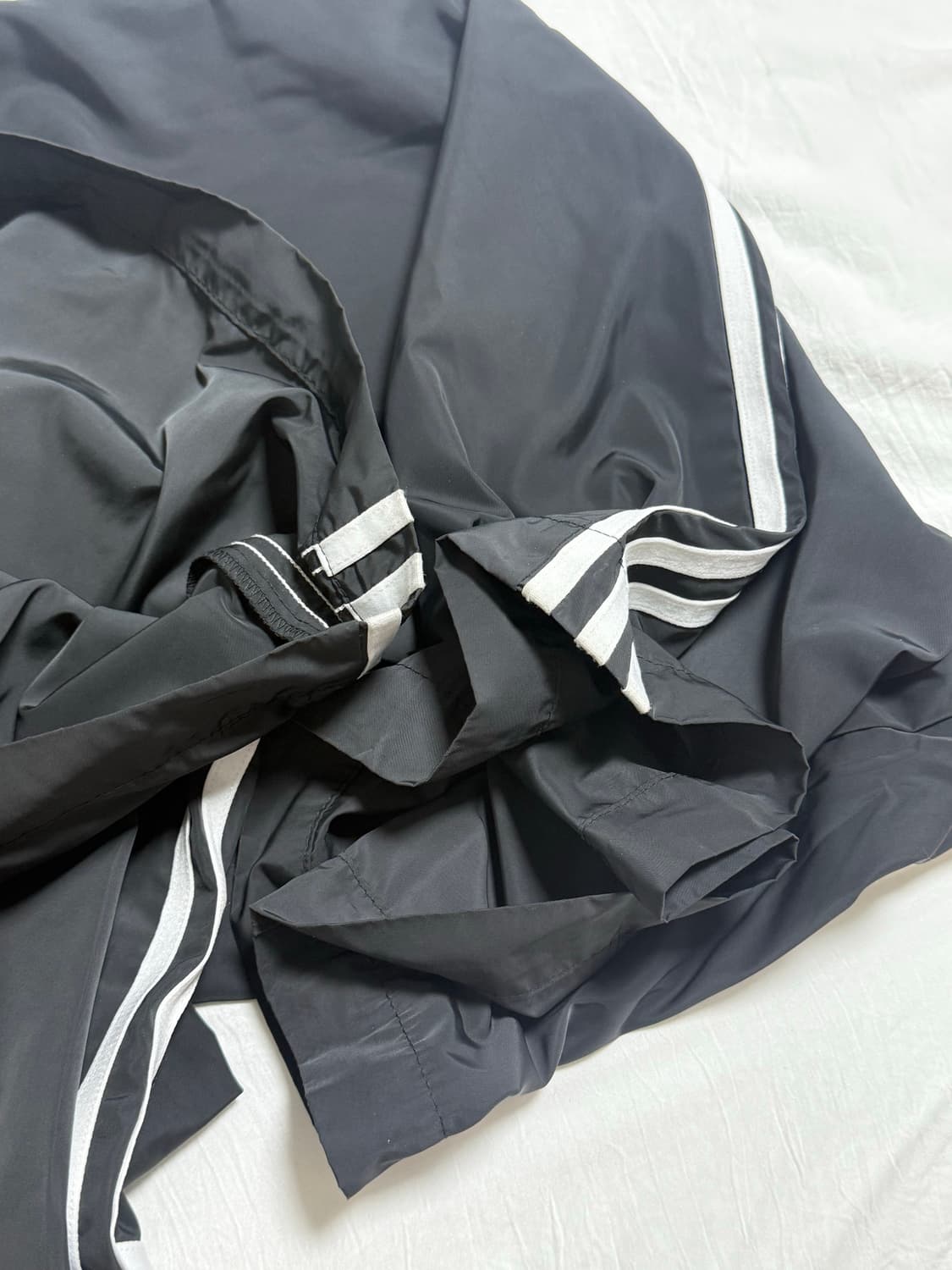 아디다스 오버사이즈 트랙 팬츠 M사이즈 상품이미지5