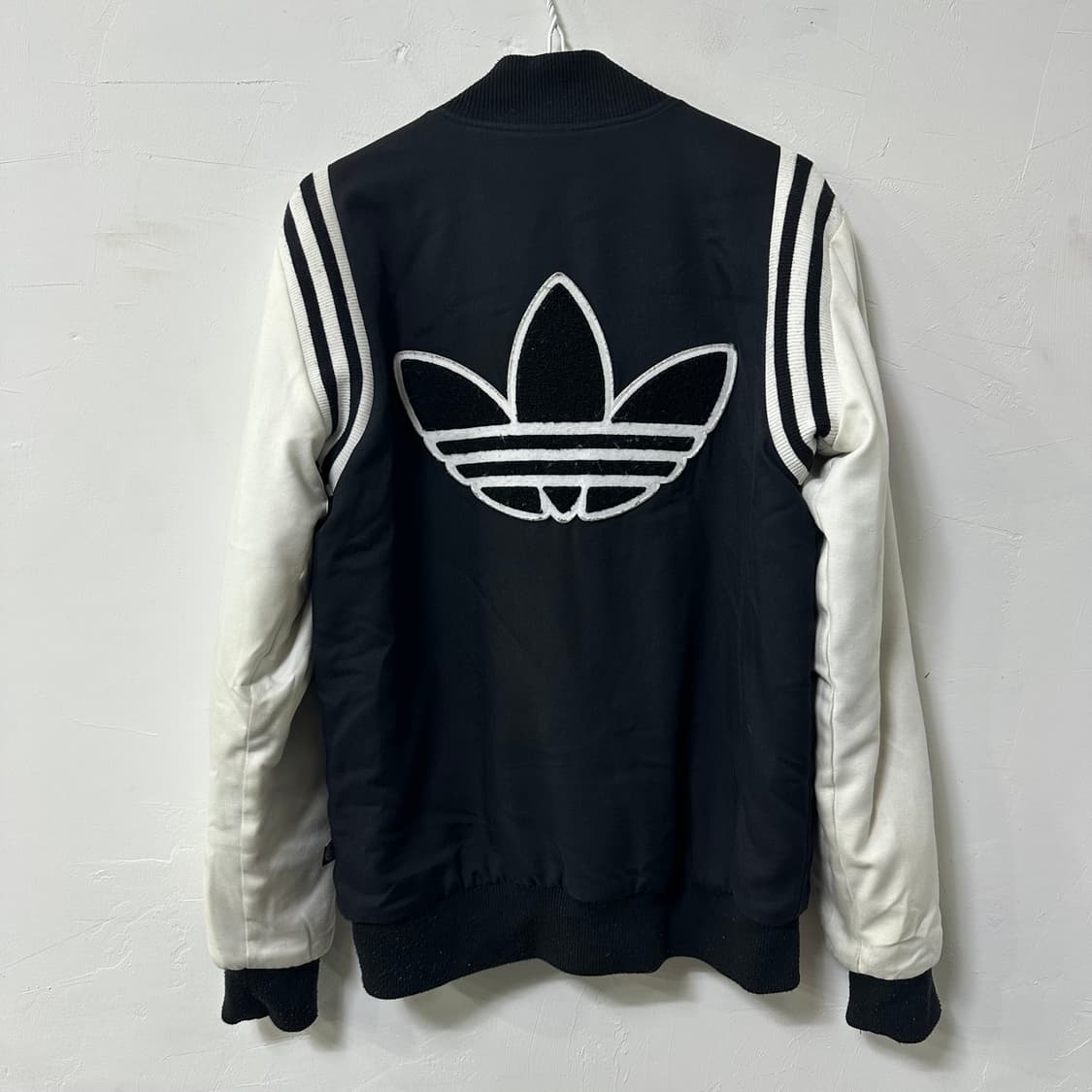 (90) 아디다스 트레포일 패치 빅로고 바시티 자켓 상품이미지4