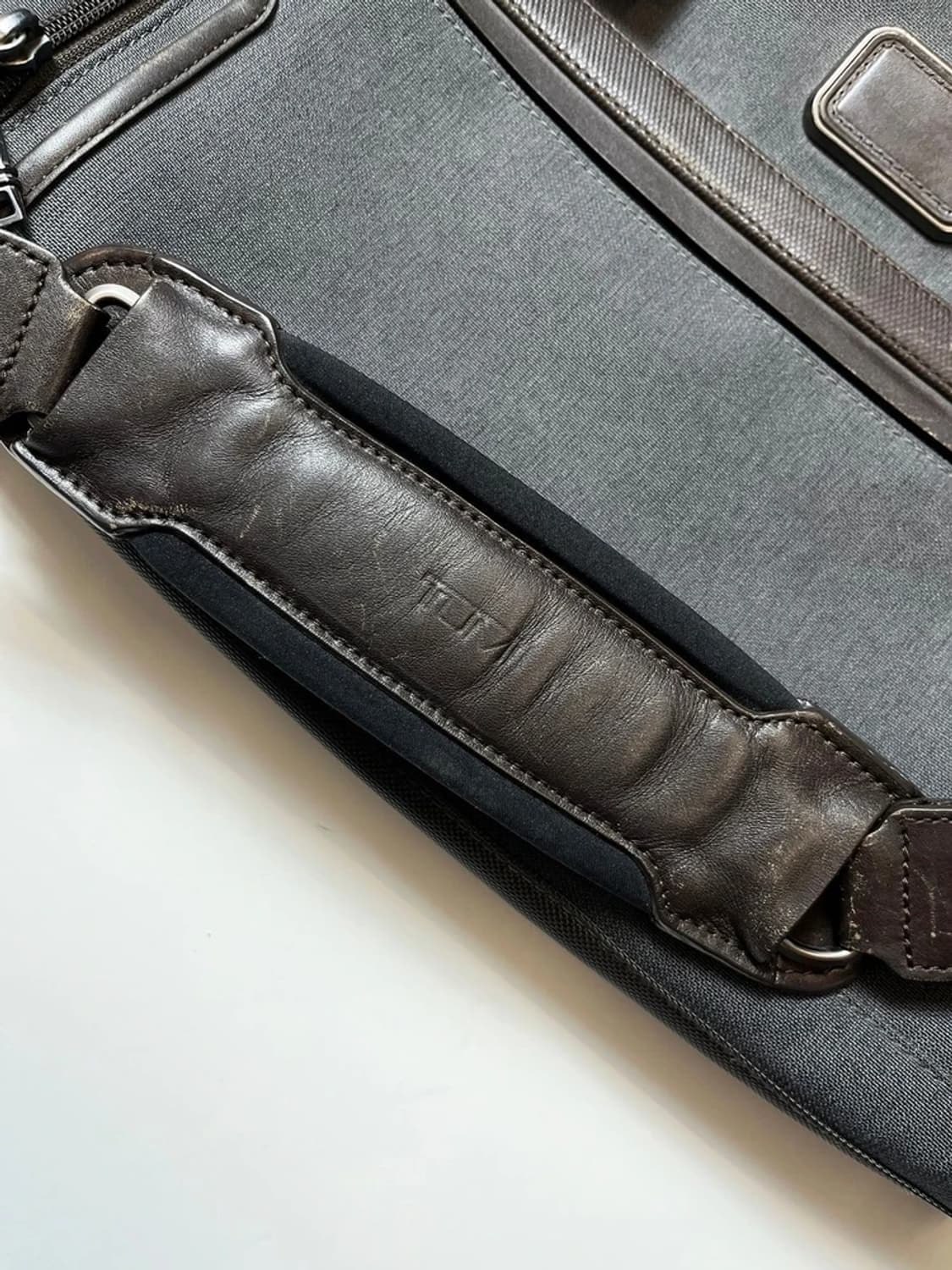 투미 TUMI 알파 3 슬림 디럭스 포트폴리오 크로스백 Q1376 상품이미지6