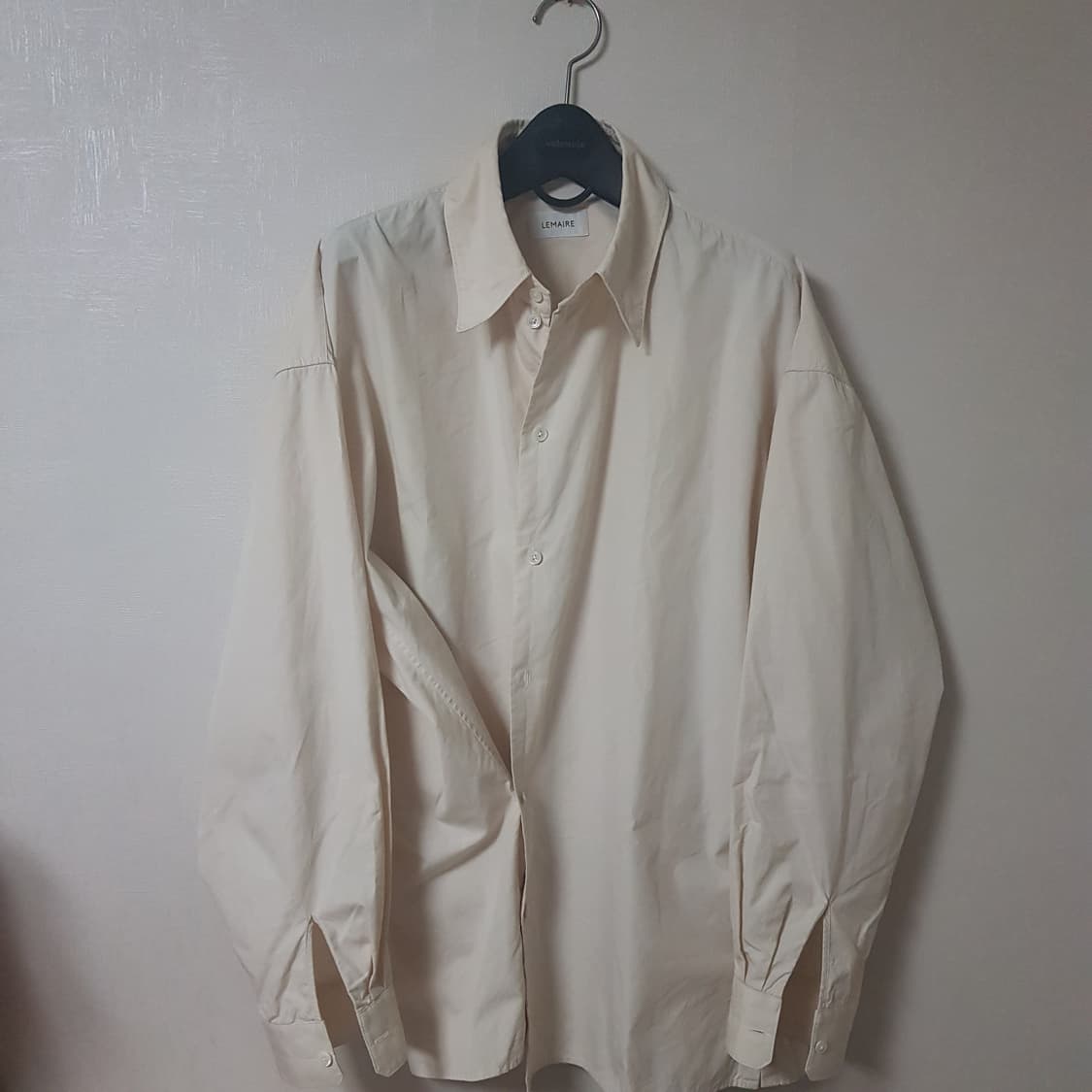 르메르 트위스트 셔츠 50 상품이미지1