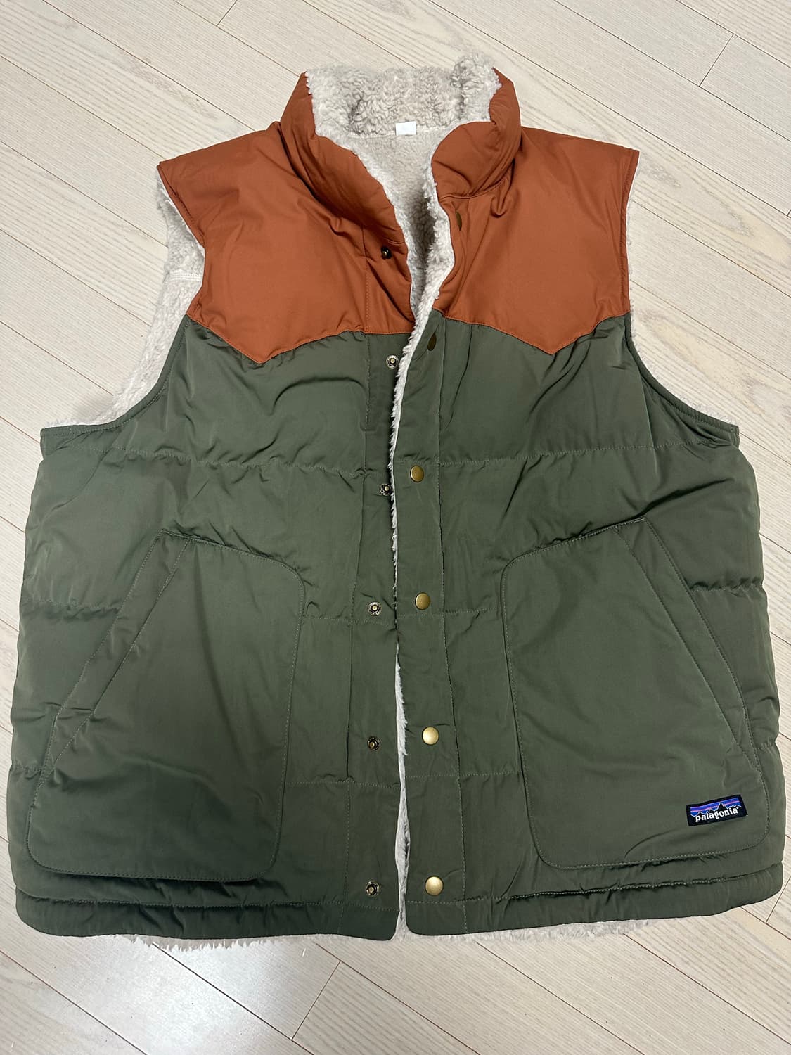파타고니아 양면 리버시블 패딩조끼 XL 판매 상품이미지2