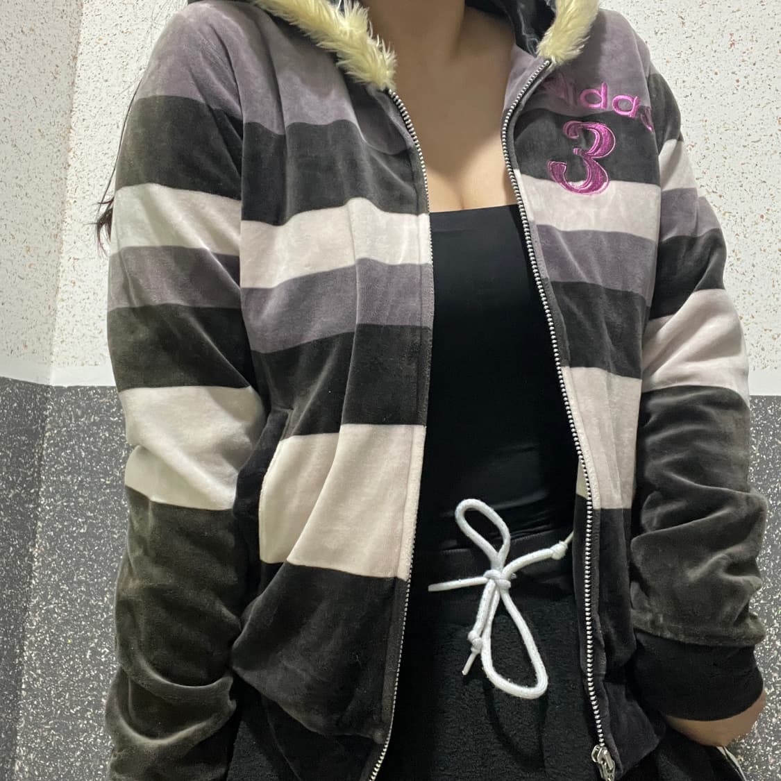 아디다스 보라 퍼플맛 Y2K 벨벳 후드집업 상품이미지4