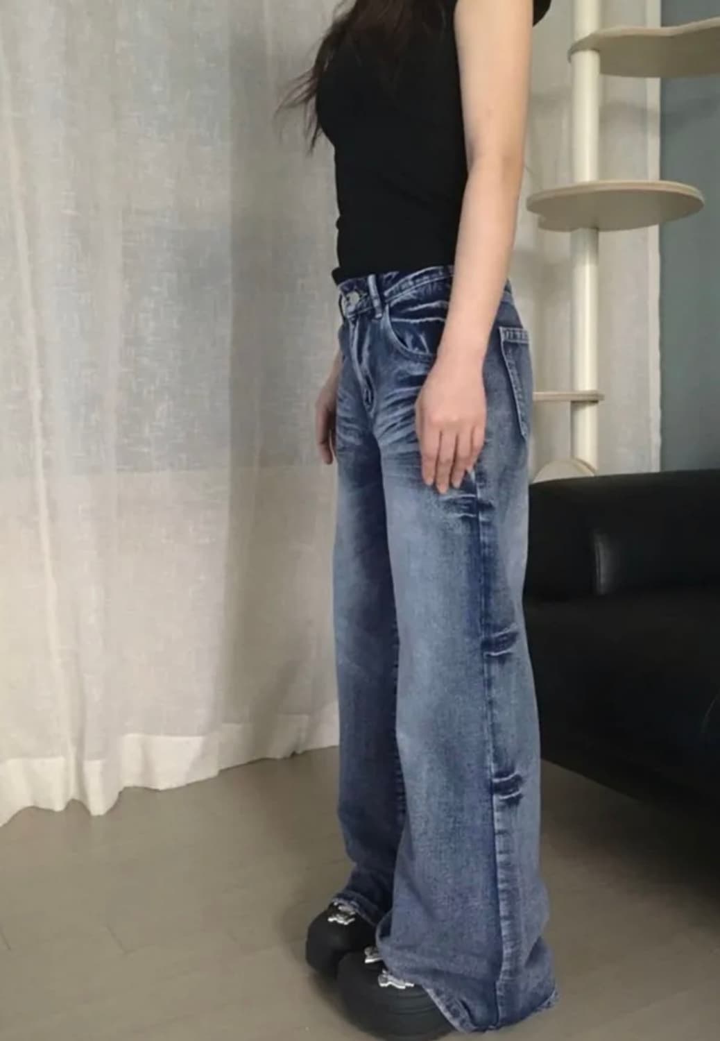 딥 워싱 로우라이즈 세미와이드 부츠컷 데님 상품이미지4