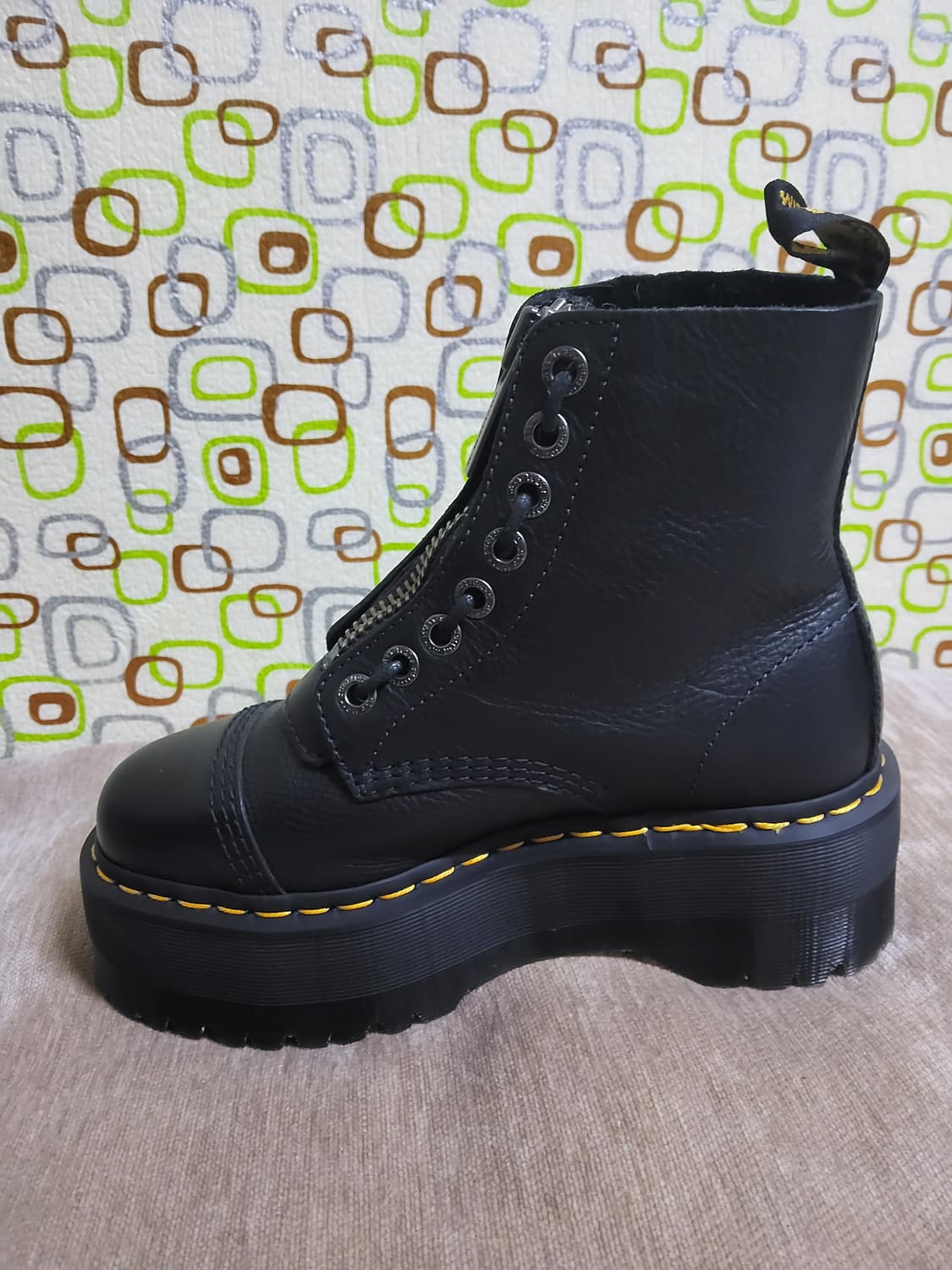 닥터마틴 8홀 싱클레어 맥스240 부츠 상품이미지6