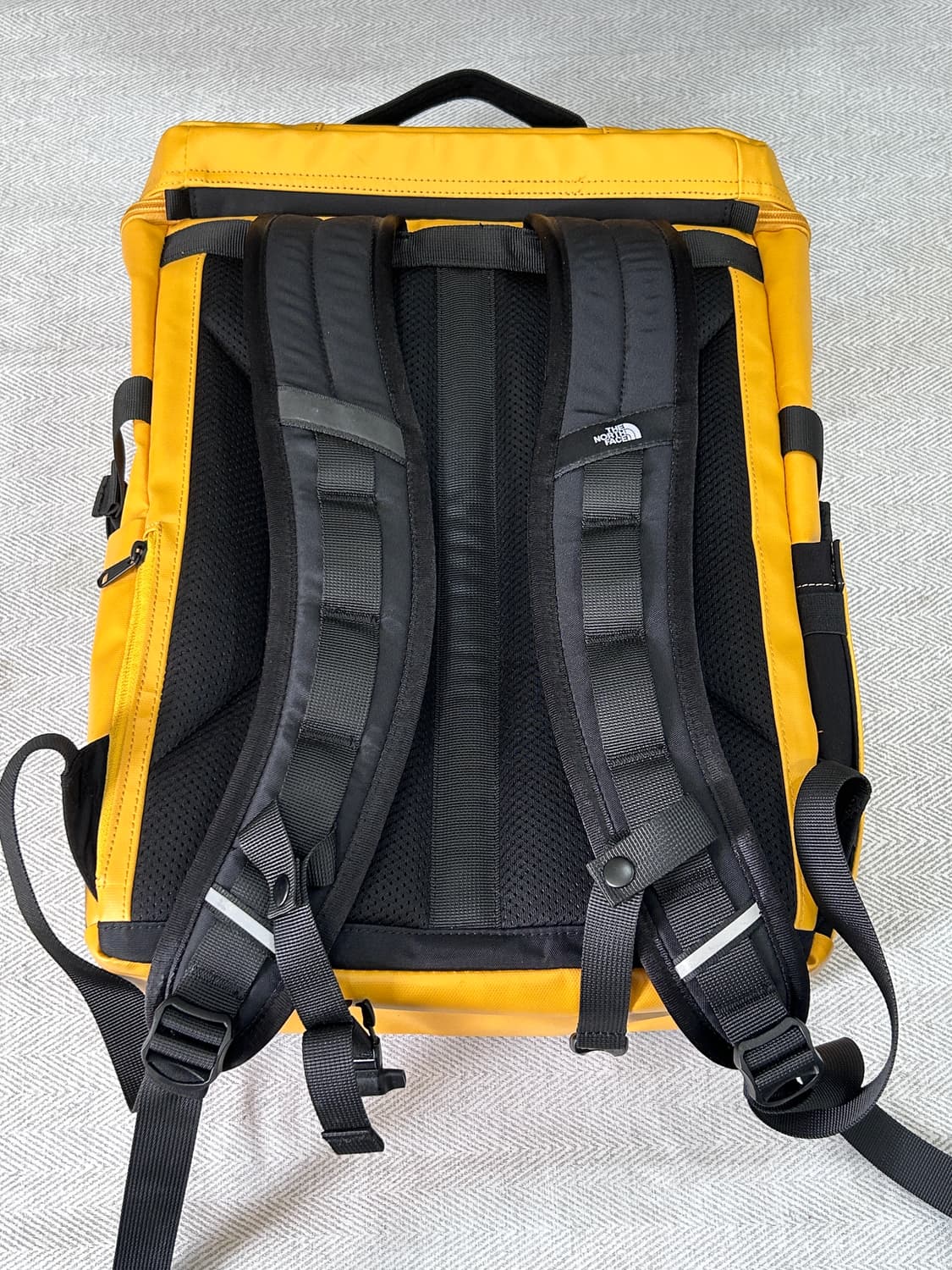 노스페이스 알파 박스 백팩 노트북 가방 (상태최상) 상품이미지3