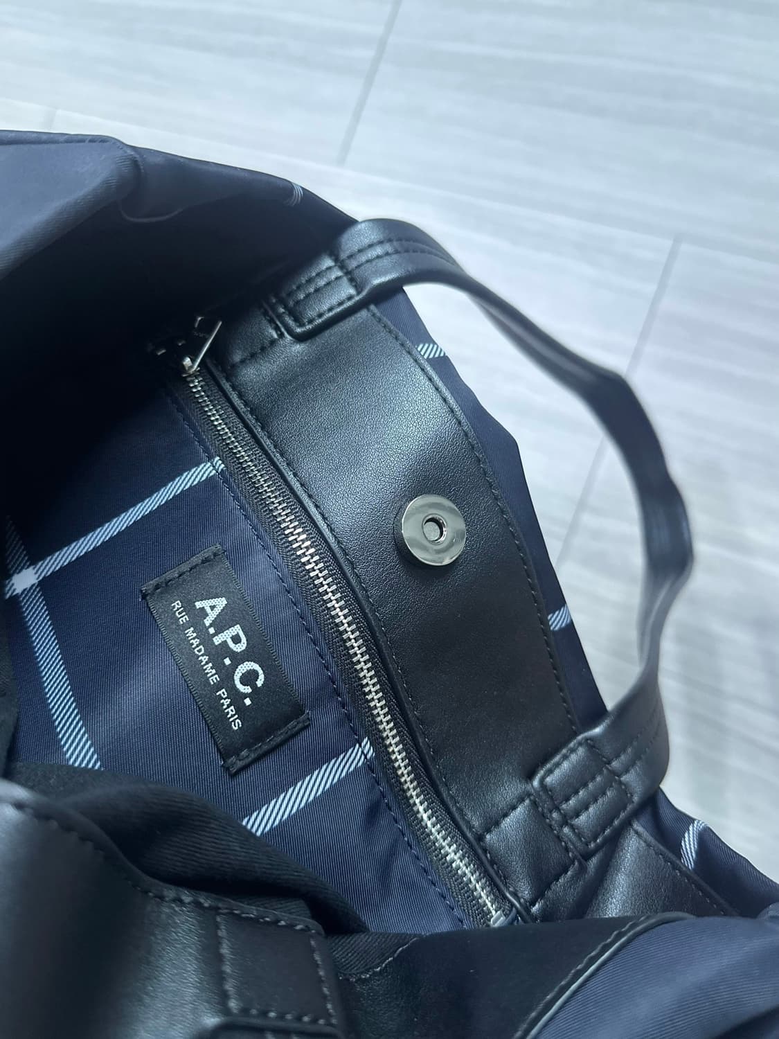 A.P.C 아페쎄 숄더백 상품이미지4