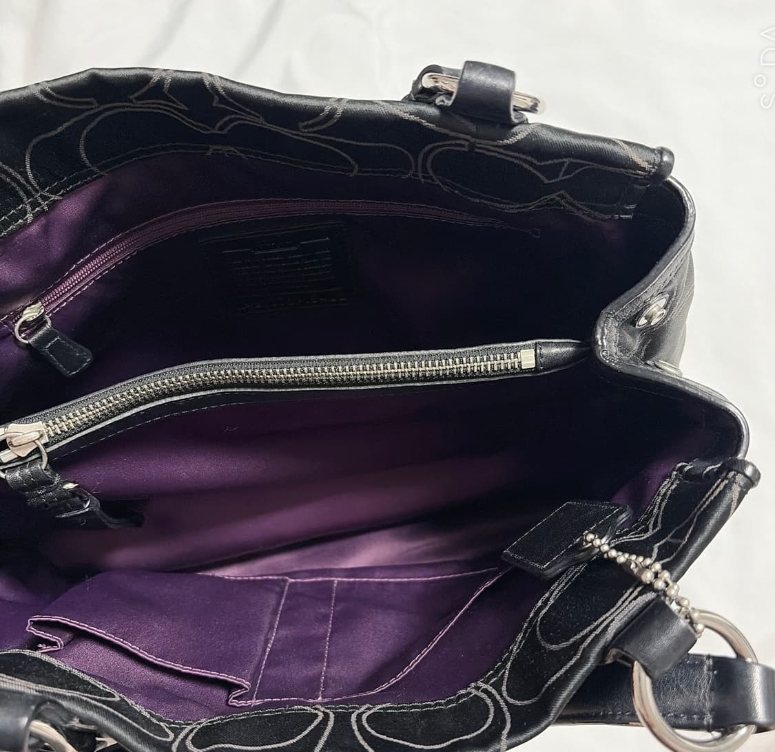 코치 블랙 시그니처 캔버스 숄더백 상품이미지8