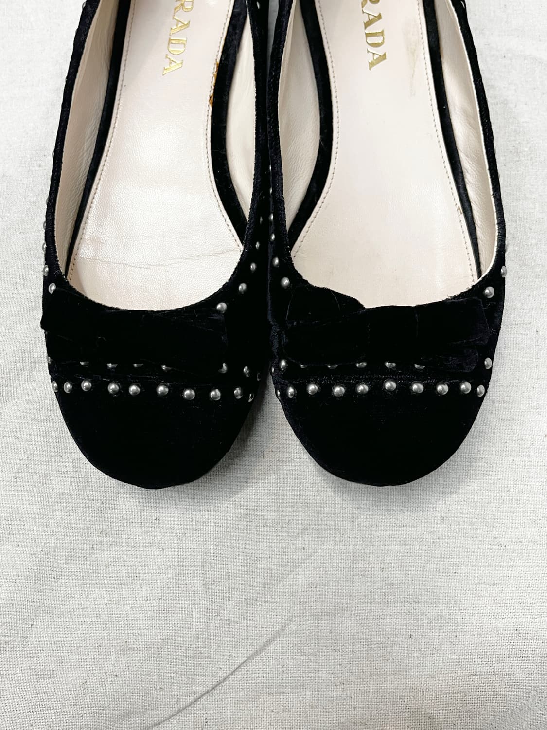 프라다 스터드 플랫슈즈 상품이미지4