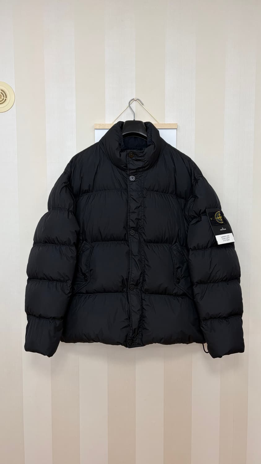 스톤아일랜드 크링클랩스 논후드 패딩 24FW 블랙 라지 상품이미지1