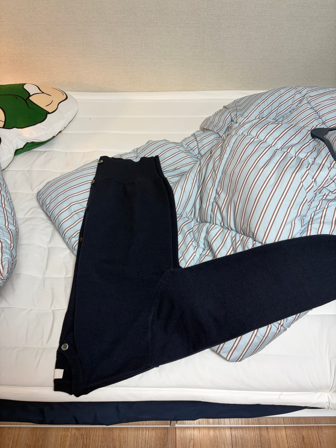 르아르 에브리데이 라운드 니트 가디건 네이비 상품이미지2