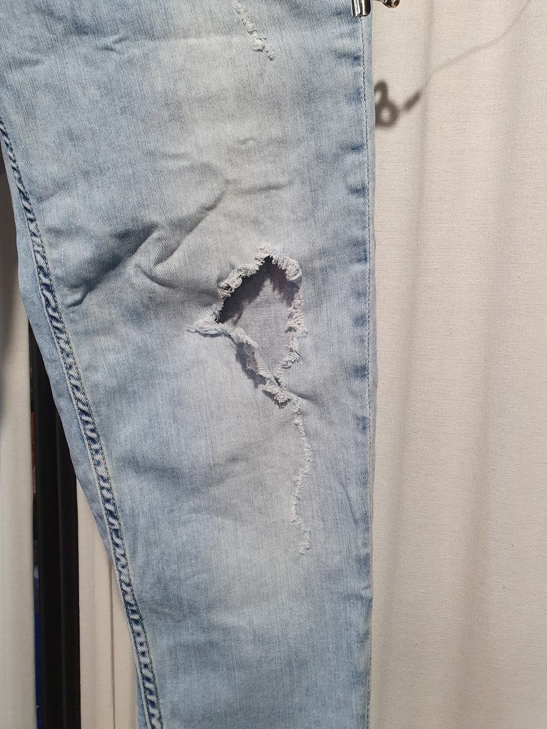 ZARA BASIC 데미지 연청 스판 스키니 28사이즈 2508584 상품이미지2