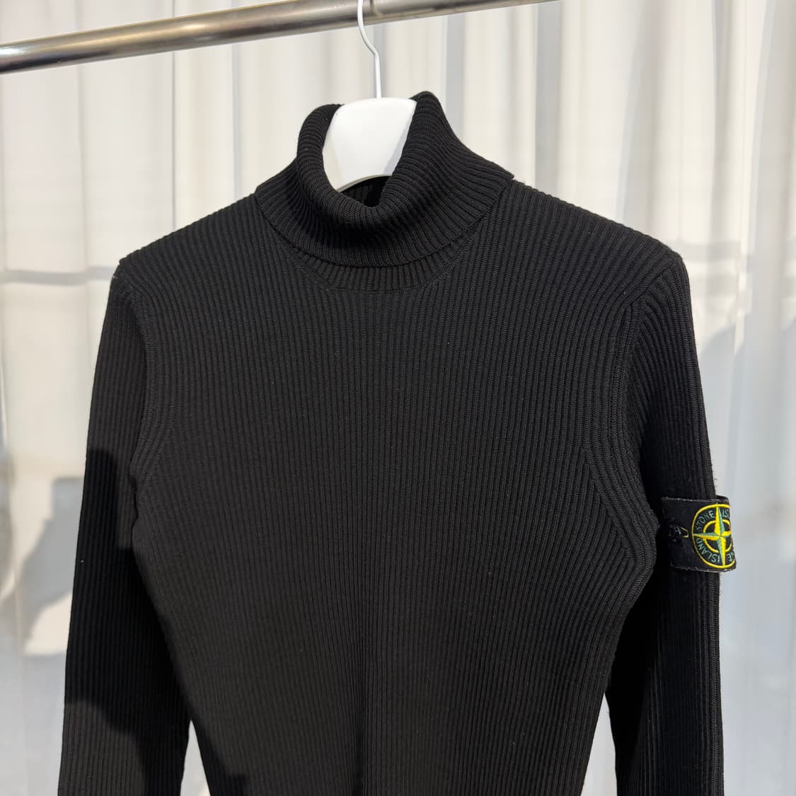 (M) 스톤아일랜드 25FW 5100052 터틀넥 울 니트 상품이미지2