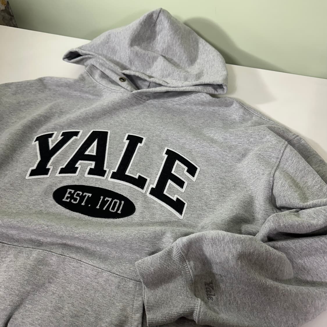 L 예일 YALE 그레이 오버핏 스웻코튼 후드티 상품이미지1