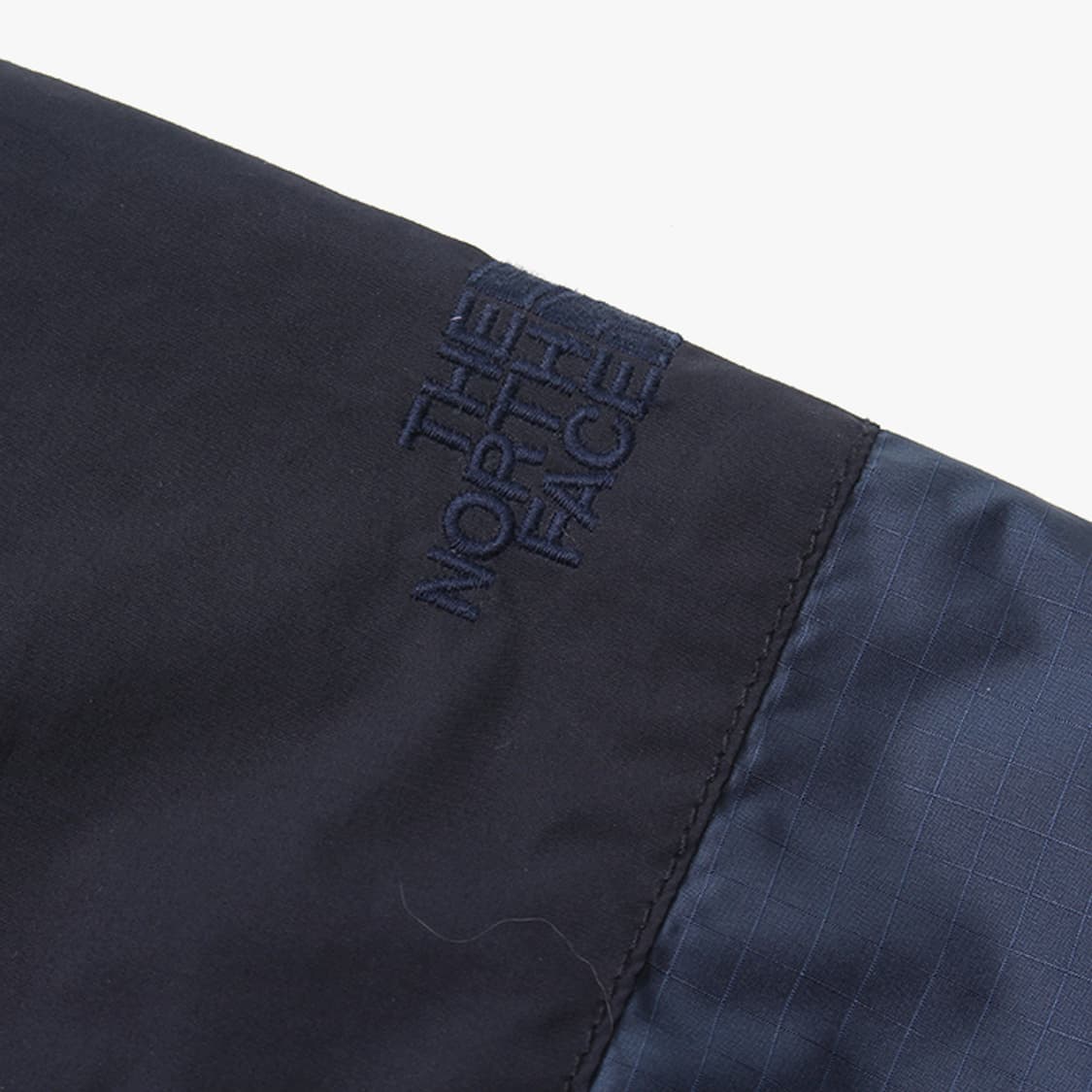  PURPLE LABEL "Navy Wind Breaker" 상품이미지4