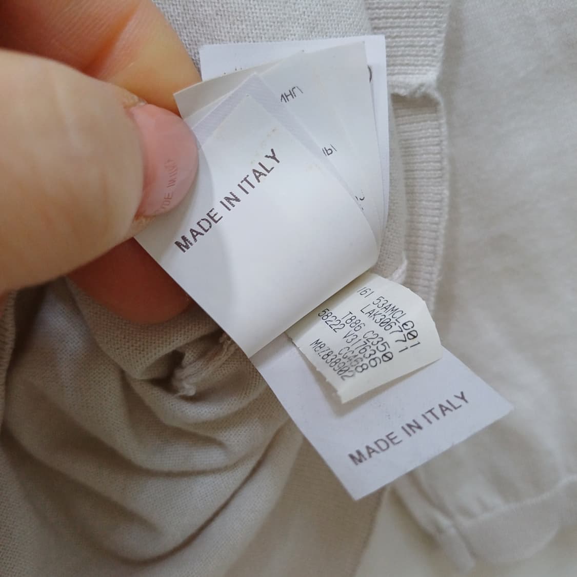 정품 브루넬로쿠치넬리 얇은 봄 가을 브이넥 니트 여성 M 사랑봉봉 상품이미지5