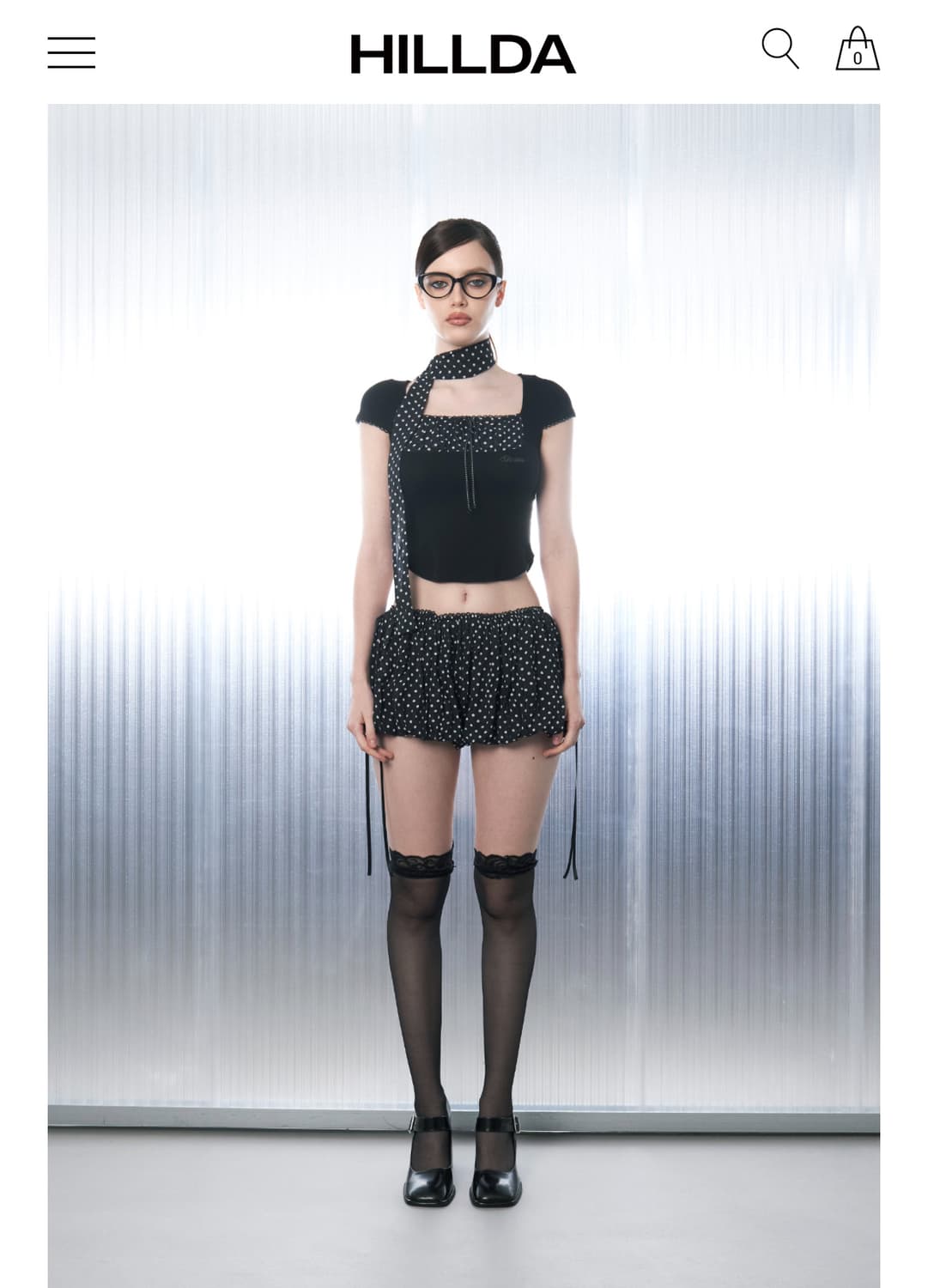 Hillda Dot Square Crop Top 상품이미지3