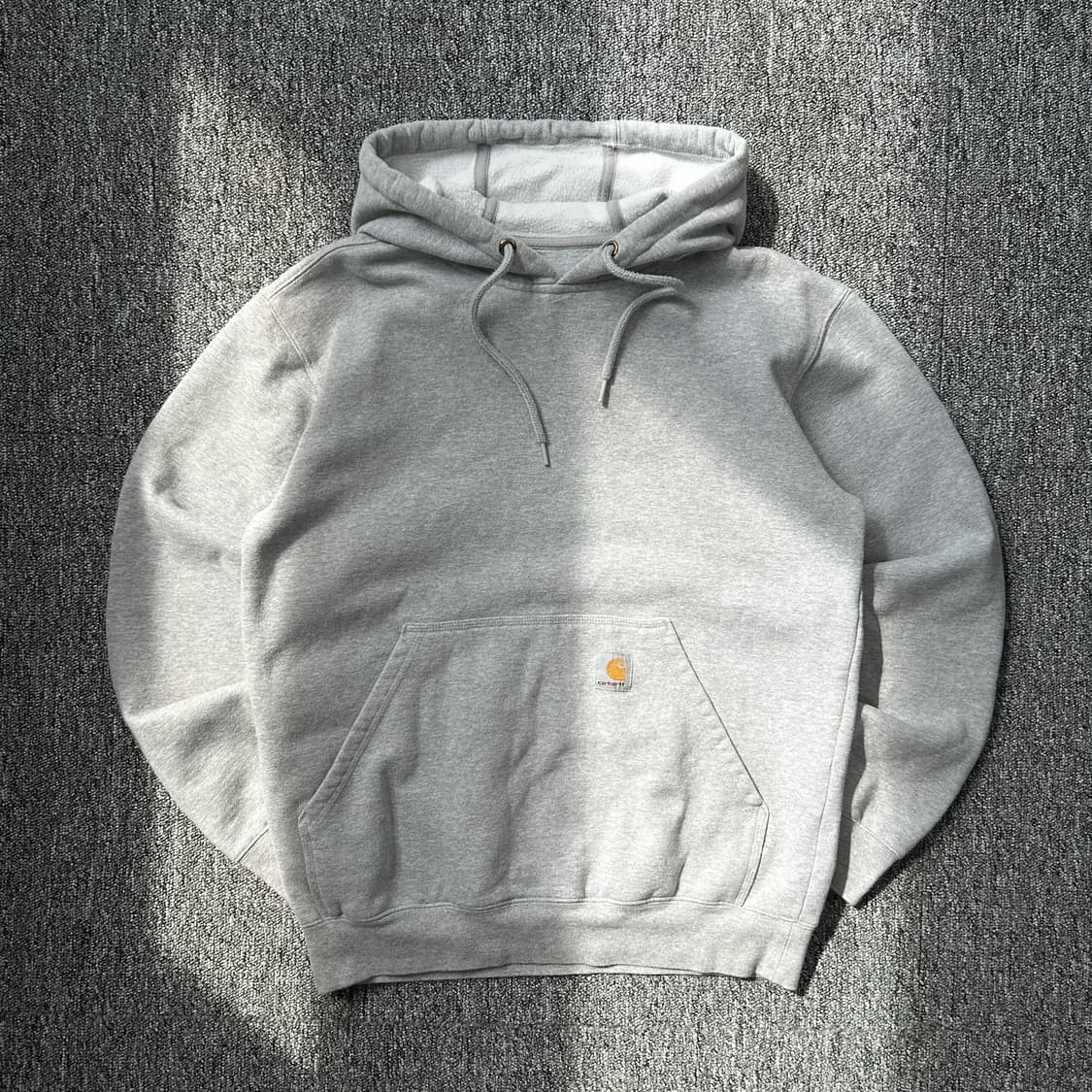 칼하트 그레이 미드웨이트 후드티 상품이미지1