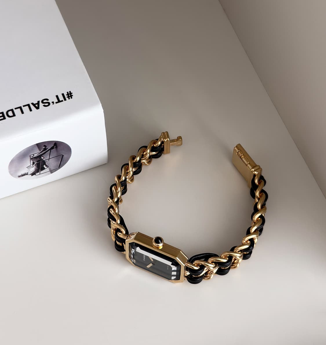 샤넬 프리미에르 M 사이즈 시계 상품이미지3