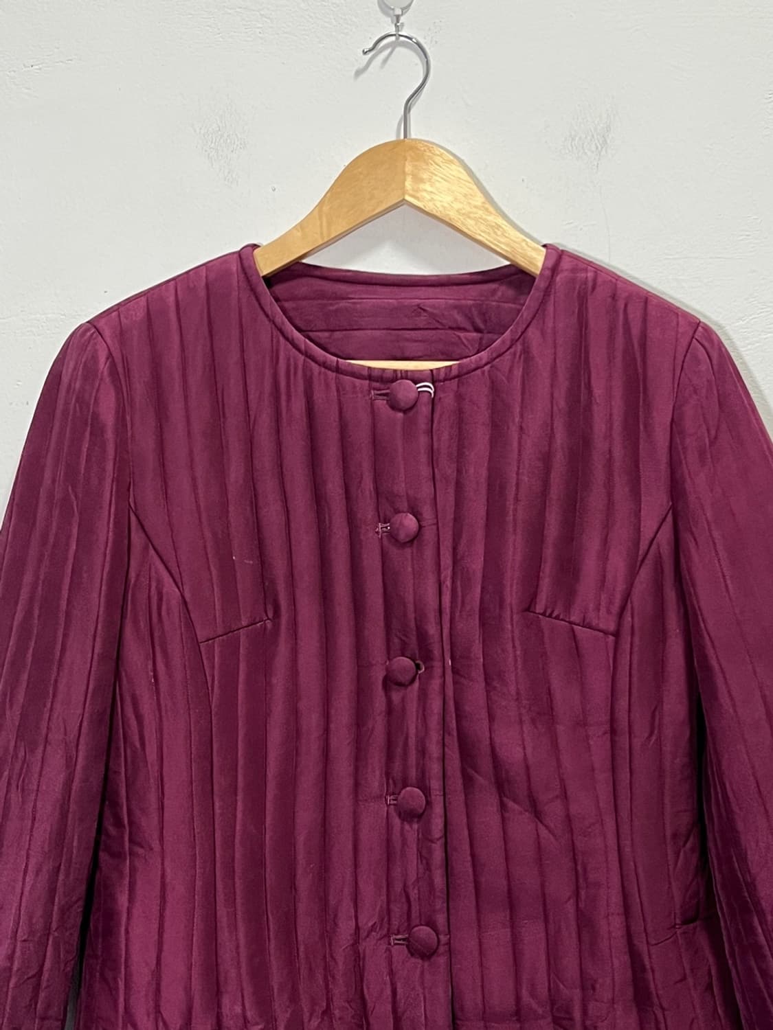 버튼 경량패딩 와인  상품이미지6