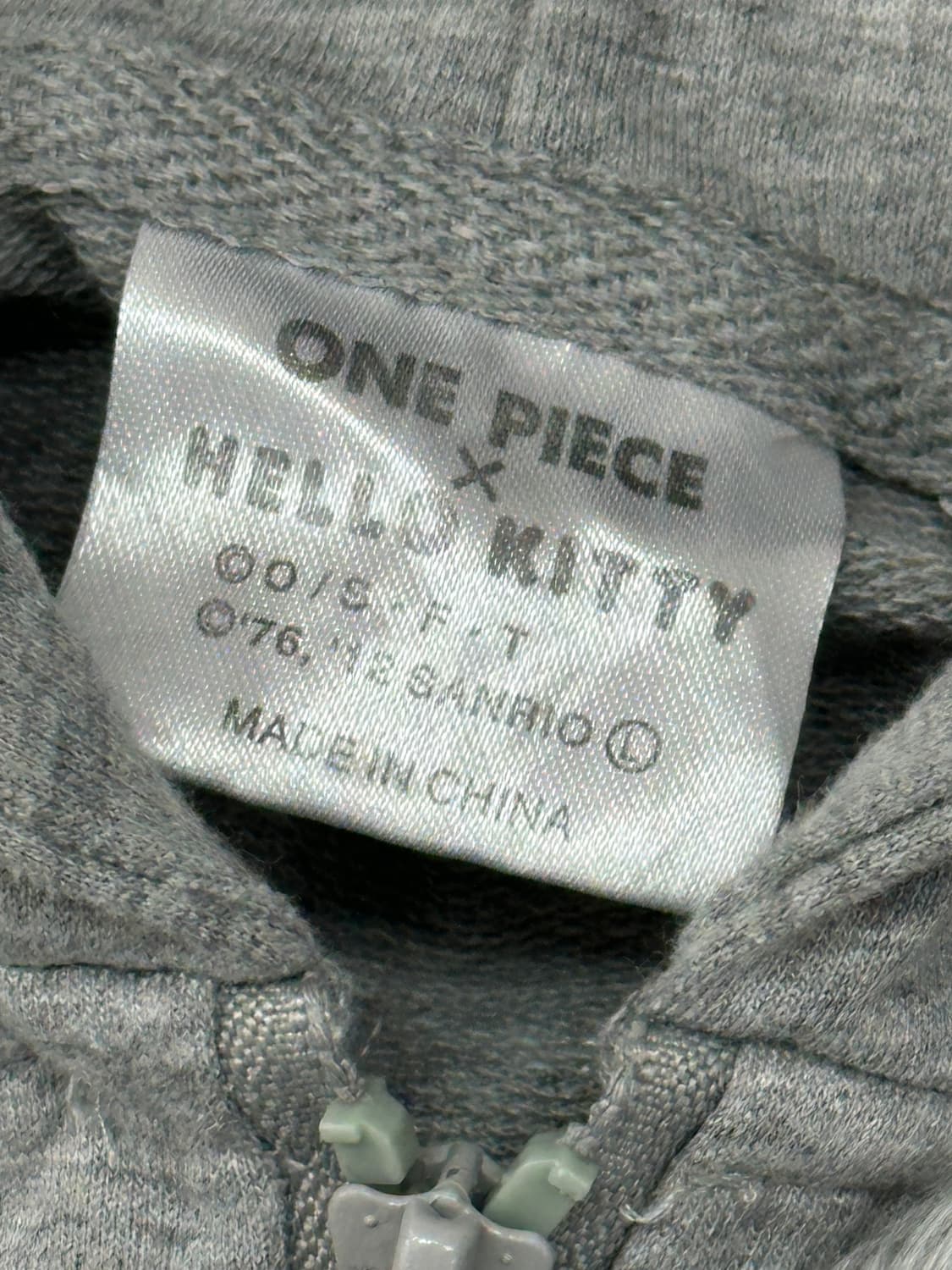 🎀산리오 해적단X헬로키티 콜라보 반팔 후드집업 🎀 괴짜 오네갸루  상품이미지6