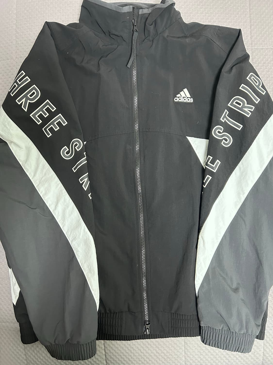 아디다스 THREE STRIPES 바람막이 자켓 상품이미지1