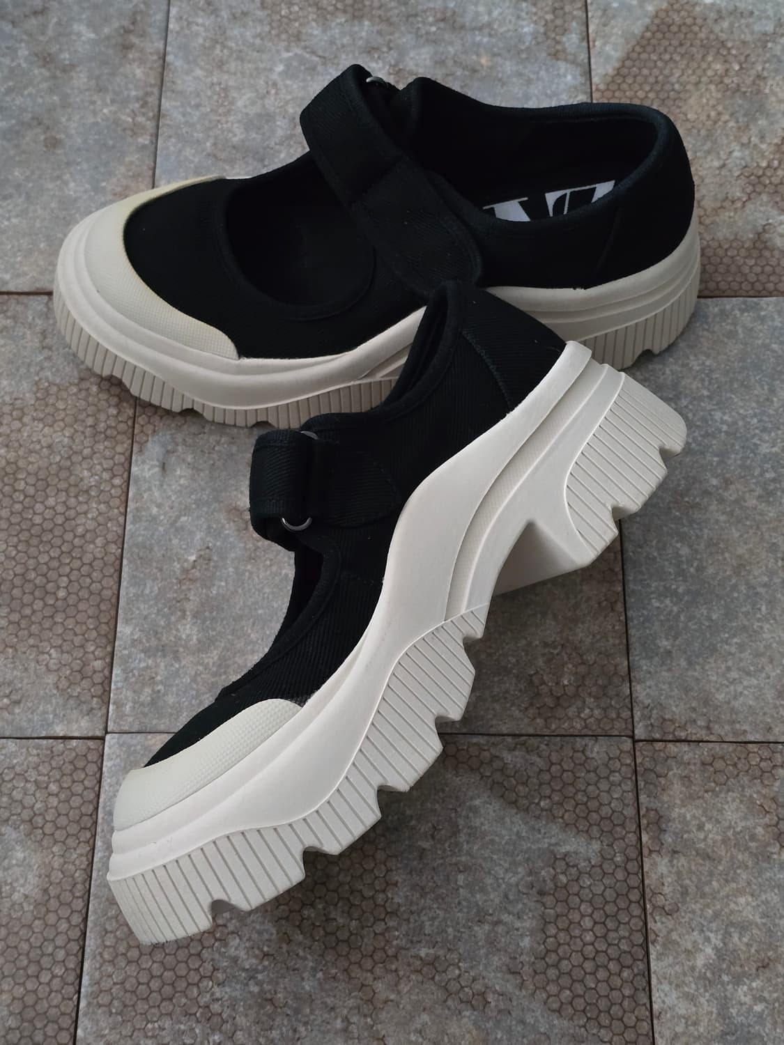 (235)자라 트랙솔 스포티 메리 제인 플랫 슈즈 상품이미지7