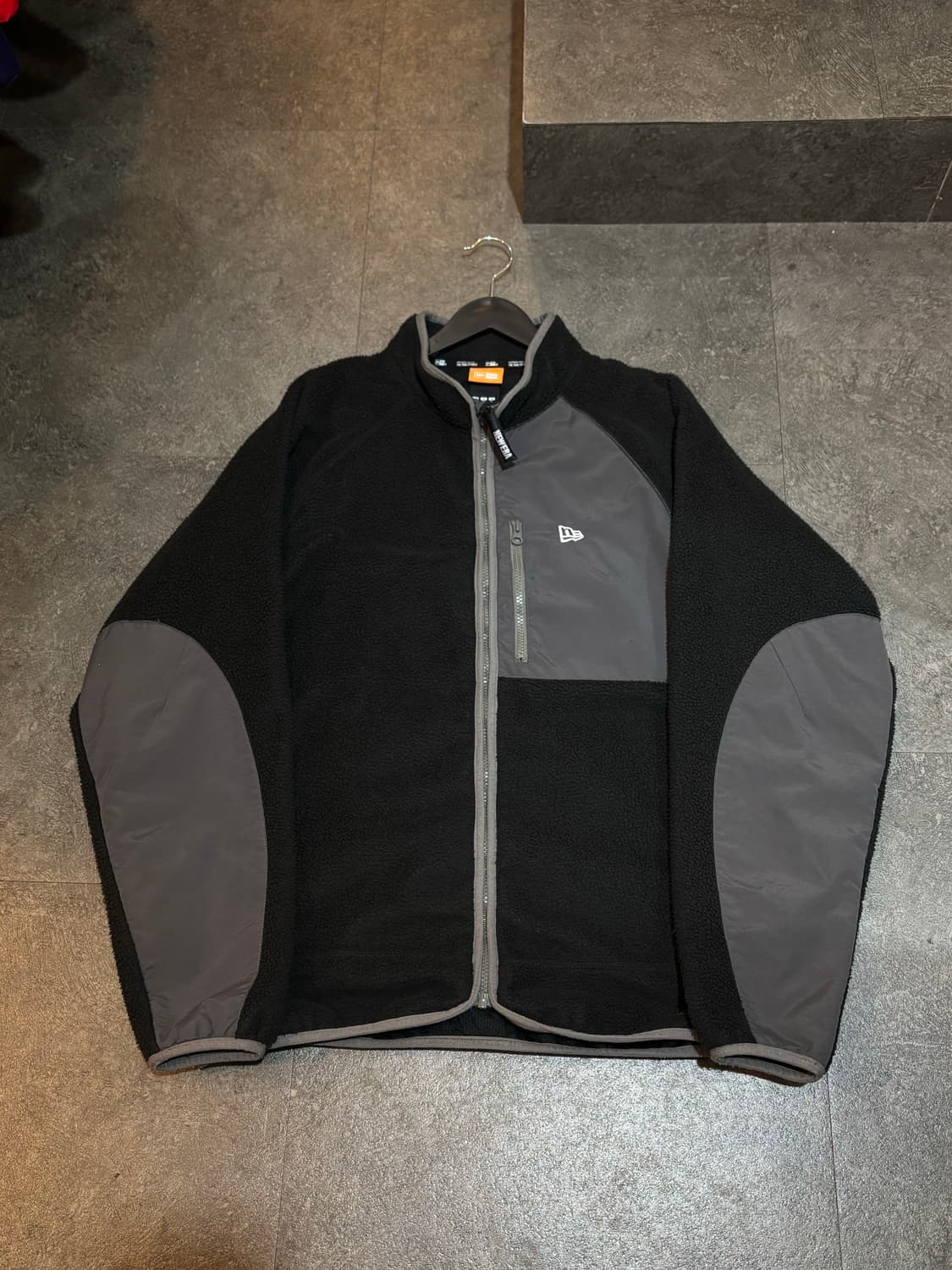 뉴에라 플리스 후리스 뽀글이 잠바 블랙 105사이즈 상품이미지2